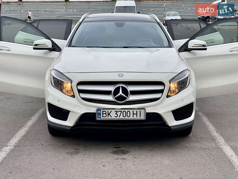 Внедорожник / Кроссовер Mercedes-Benz GLA-Class 2015 в Ровно