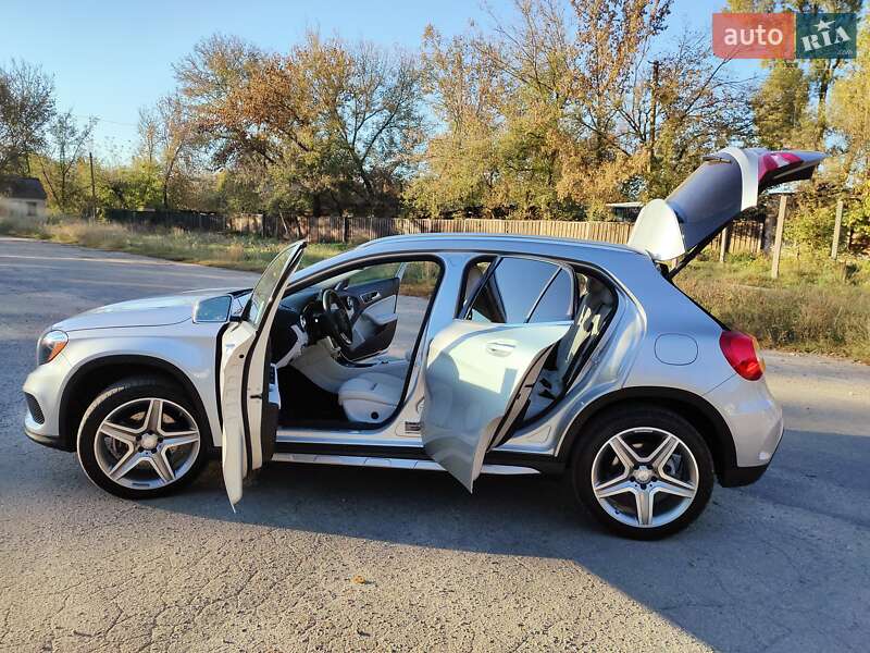 Позашляховик / Кросовер Mercedes-Benz GLA-Class 2017 в Полтаві