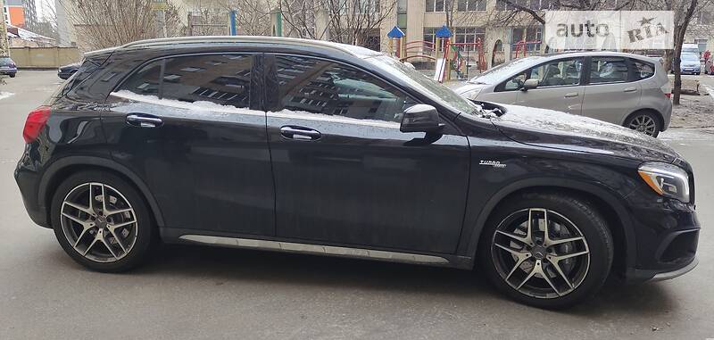 Mercedes-Benz GLA-Class 2015