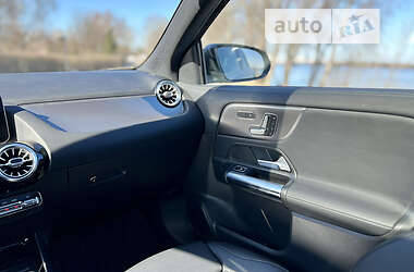 Внедорожник / Кроссовер Mercedes-Benz GLA-Class 2020 в 