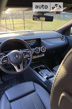 Внедорожник / Кроссовер Mercedes-Benz GLA-Class 2020 в 