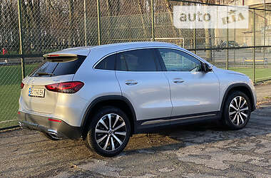 Внедорожник / Кроссовер Mercedes-Benz GLA-Class 2020 в 