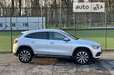 Внедорожник / Кроссовер Mercedes-Benz GLA-Class 2020 в 