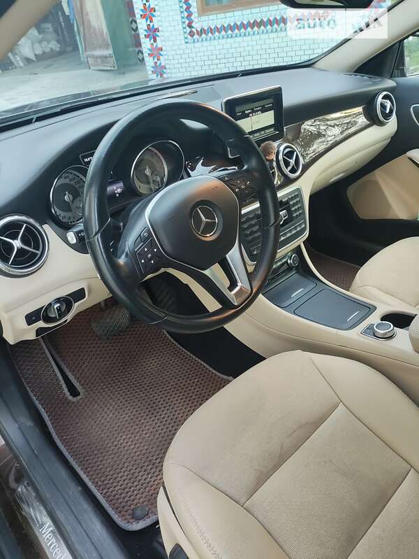 Внедорожник / Кроссовер Mercedes-Benz GLA-Class 2014 в Черновцах