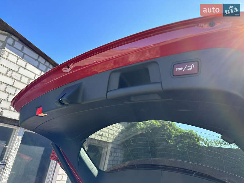 Позашляховик / Кросовер Mercedes-Benz GLA-Class 2018 в Дніпрі