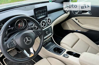 Внедорожник / Кроссовер Mercedes-Benz GLA-Class 2020 в Киеве