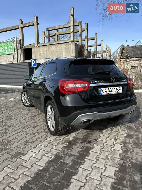 Внедорожник / Кроссовер Mercedes-Benz GLA-Class 2019 в Киеве