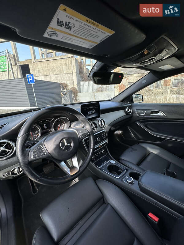 Внедорожник / Кроссовер Mercedes-Benz GLA-Class 2019 в Киеве