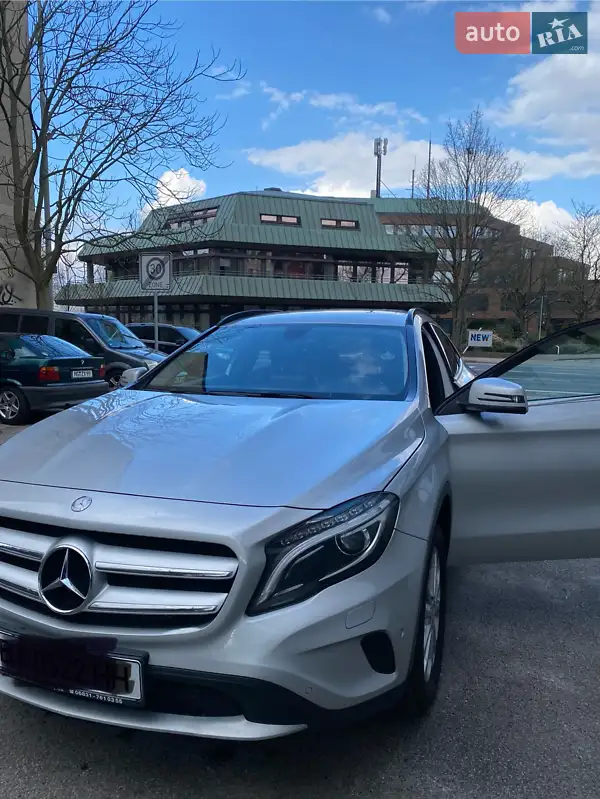 Mercedes-Benz GLA-Class 2016