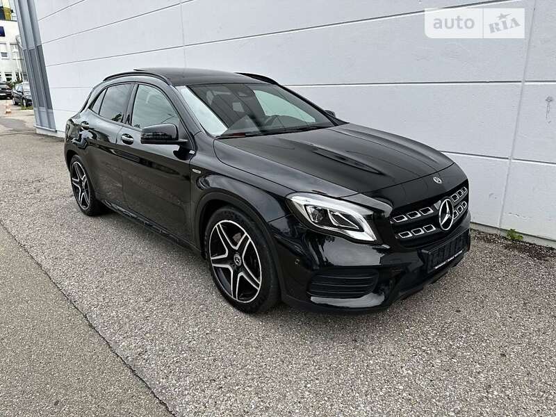 Внедорожник / Кроссовер Mercedes-Benz GLA-Class 2019 в Одессе