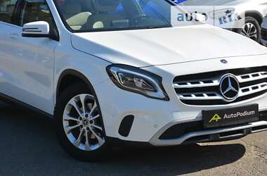 Внедорожник / Кроссовер Mercedes-Benz GLA-Class 2019 в Киеве