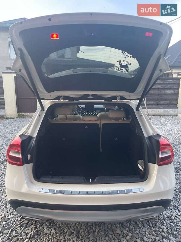 Внедорожник / Кроссовер Mercedes-Benz GLA-Class 2016 в Львове фото 11 Внедорожник / Кроссовер Mercedes-Benz GLA-Class 2016 в Львове