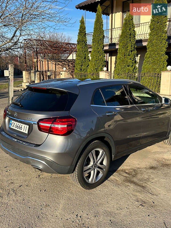 Внедорожник / Кроссовер Mercedes-Benz GLA-Class 2019 в Харькове