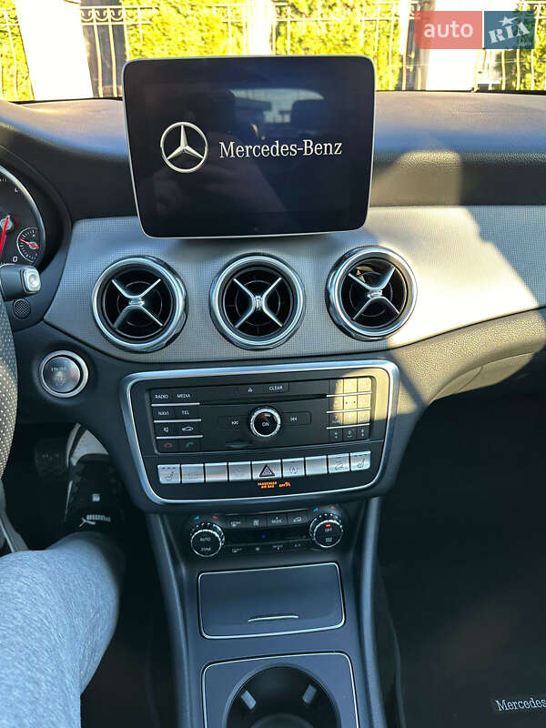 Внедорожник / Кроссовер Mercedes-Benz GLA-Class 2019 в Харькове