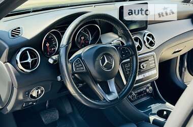 Позашляховик / Кросовер Mercedes-Benz GLA-Class 2017 в Мукачевому