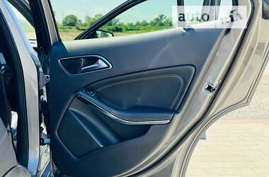 Позашляховик / Кросовер Mercedes-Benz GLA-Class 2017 в Мукачевому