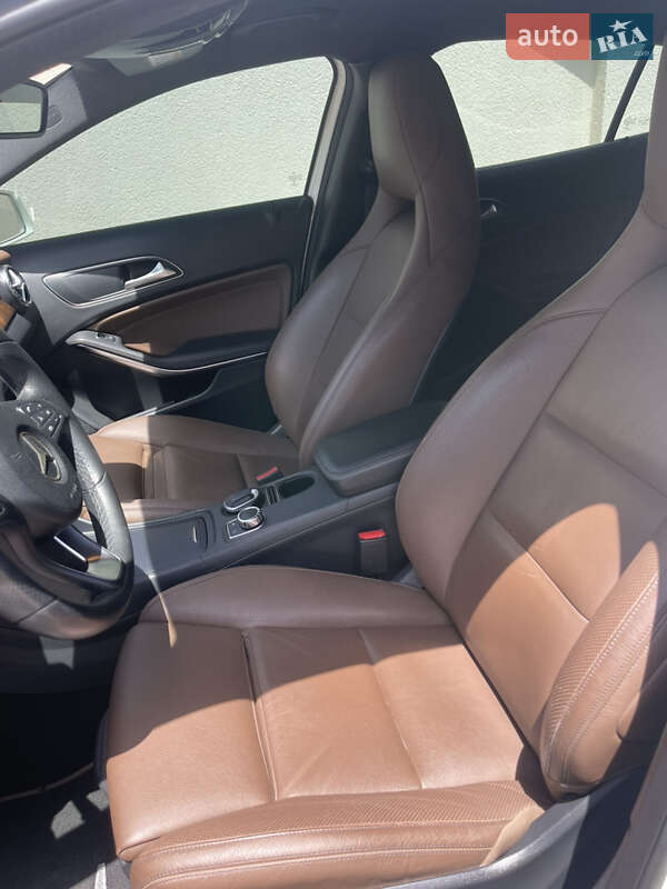 Внедорожник / Кроссовер Mercedes-Benz GLA-Class 2016 в Одессе