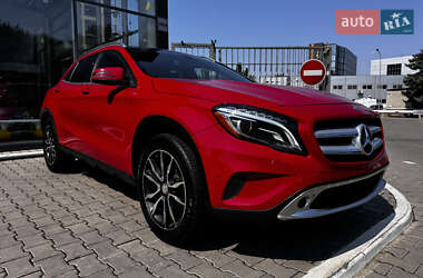 Позашляховик / Кросовер Mercedes-Benz GLA-Class 2015 в 