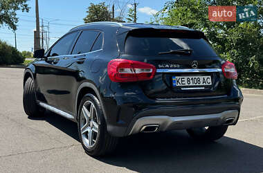 Внедорожник / Кроссовер Mercedes-Benz GLA-Class 2015 в 