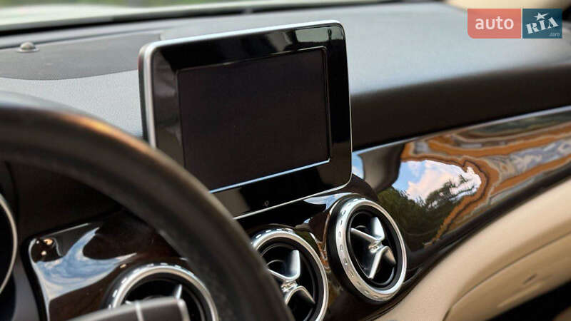 Внедорожник / Кроссовер Mercedes-Benz GLA-Class 2016 в Ирпене