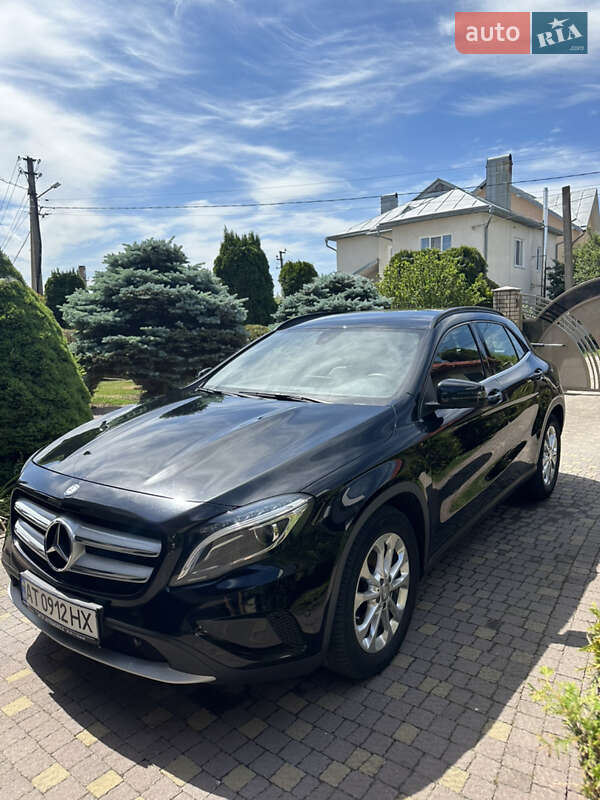 Внедорожник / Кроссовер Mercedes-Benz GLA-Class 2016 в Ивано-Франковске