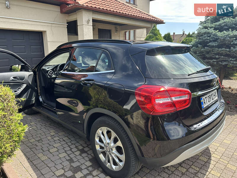 Внедорожник / Кроссовер Mercedes-Benz GLA-Class 2016 в Ивано-Франковске