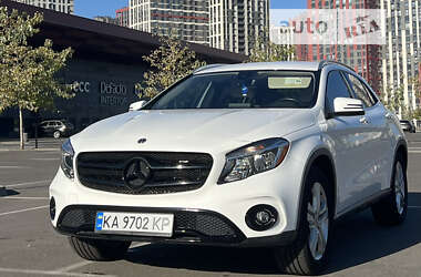 Позашляховик / Кросовер Mercedes-Benz GLA-Class 2018 в Києві