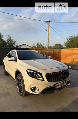 Внедорожник / Кроссовер Mercedes-Benz GLA-Class 2019 в Полтаве