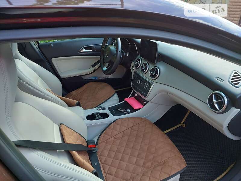 Внедорожник / Кроссовер Mercedes-Benz GLA-Class 2016 в Хмельницком фото 7 Внедорожник / Кроссовер Mercedes-Benz GLA-Class 2016 в Хмельницком