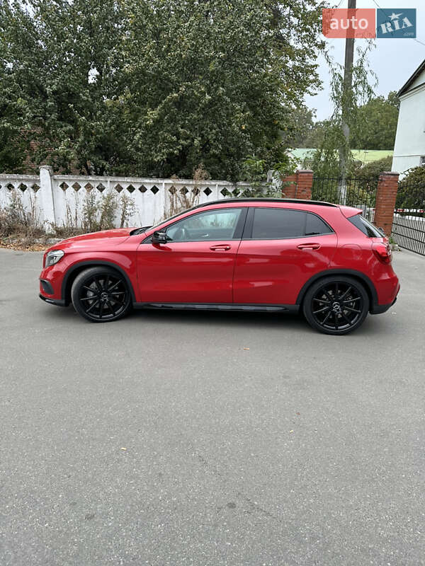 Позашляховик / Кросовер Mercedes-Benz GLA-Class 2016 в Києві