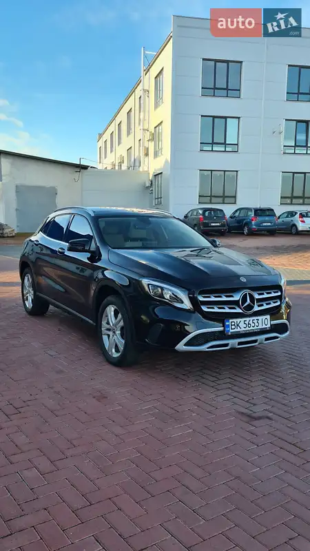 Mercedes-Benz GLA-Class