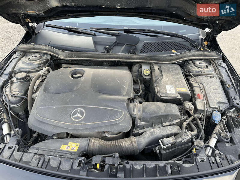 Внедорожник / Кроссовер Mercedes-Benz GLA-Class 2015 в Бориславе