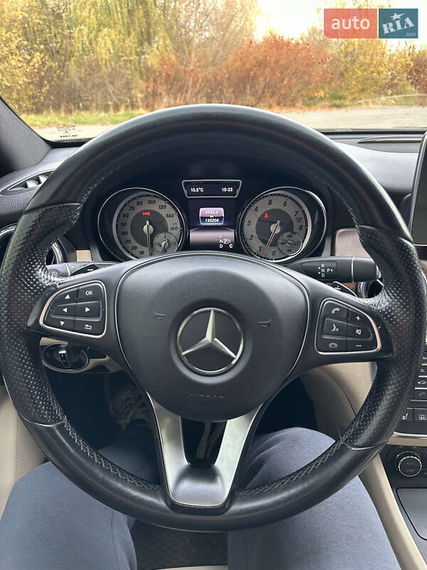 Внедорожник / Кроссовер Mercedes-Benz GLA-Class 2015 в Бориславе