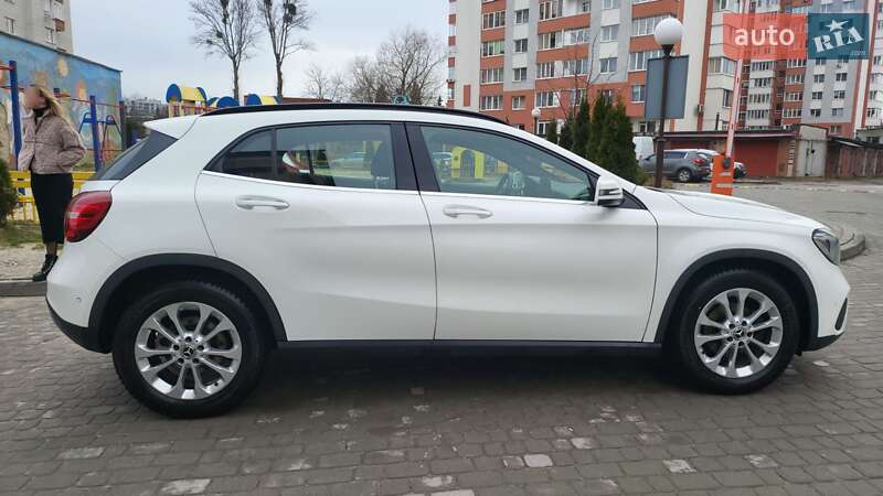 Внедорожник / Кроссовер Mercedes-Benz GLA-Class 2018 в Львове фото 7 Внедорожник / Кроссовер Mercedes-Benz GLA-Class 2018 в Львове