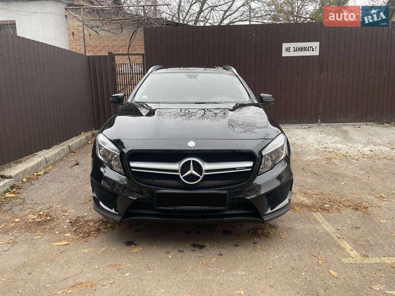 Внедорожник / Кроссовер Mercedes-Benz GLA-Class 2015 в Полтаве