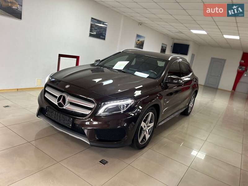 Mercedes-Benz GLA-Class 2015