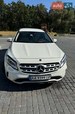 Внедорожник / Кроссовер Mercedes-Benz GLA-Class 2017 в 