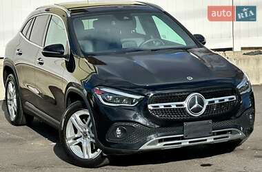Внедорожник / Кроссовер Mercedes-Benz GLA-Class 2022 в 