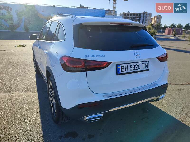 Внедорожник / Кроссовер Mercedes-Benz GLA-Class 2020 в Одессе