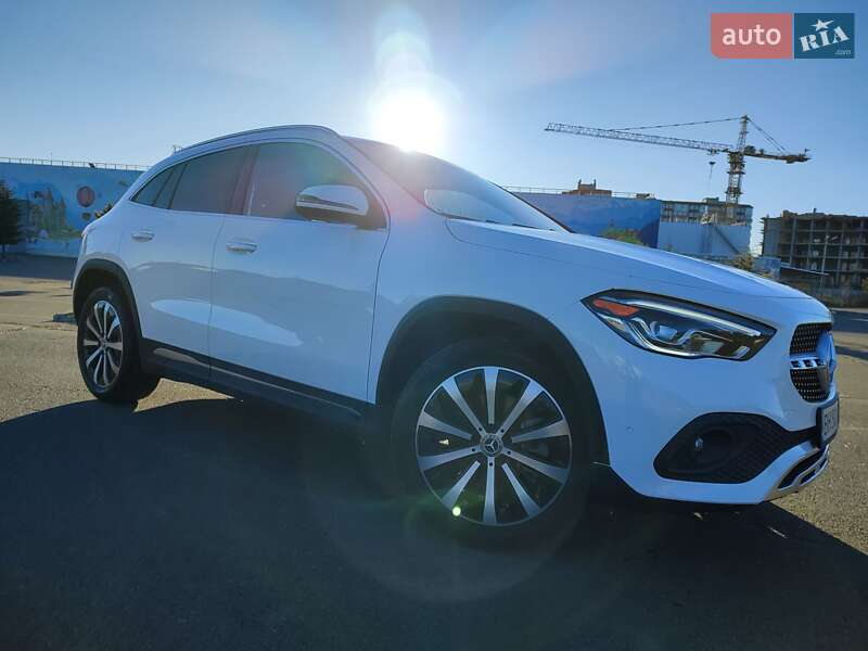 Внедорожник / Кроссовер Mercedes-Benz GLA-Class 2020 в Одессе