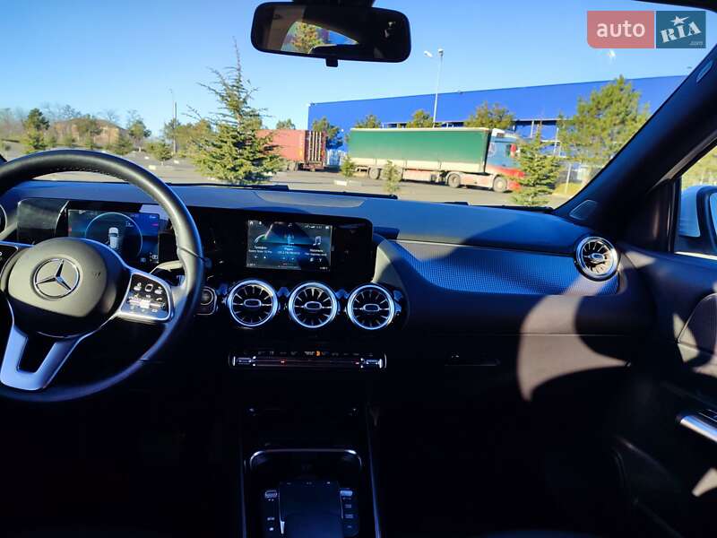 Внедорожник / Кроссовер Mercedes-Benz GLA-Class 2020 в Одессе