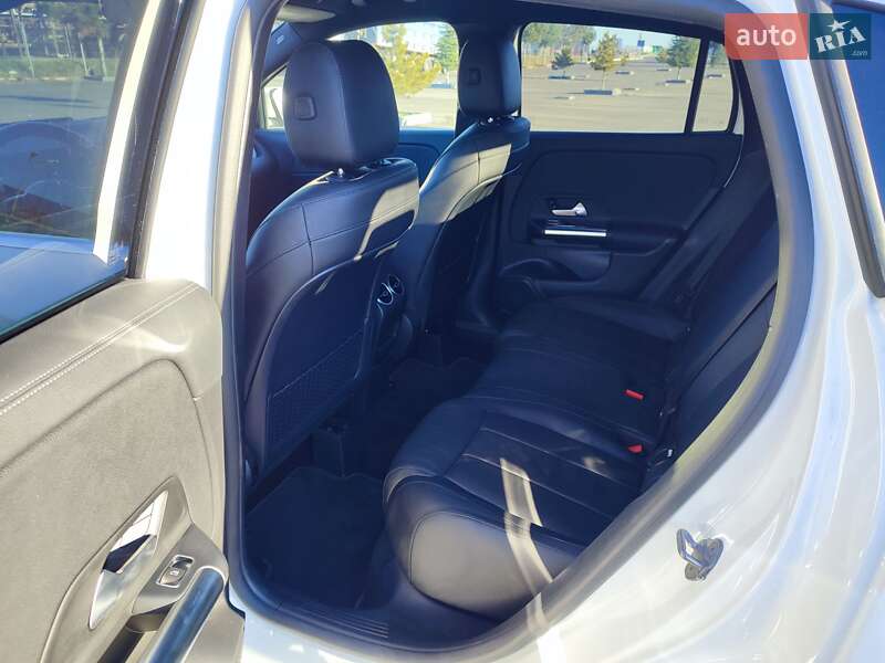 Внедорожник / Кроссовер Mercedes-Benz GLA-Class 2020 в Одессе