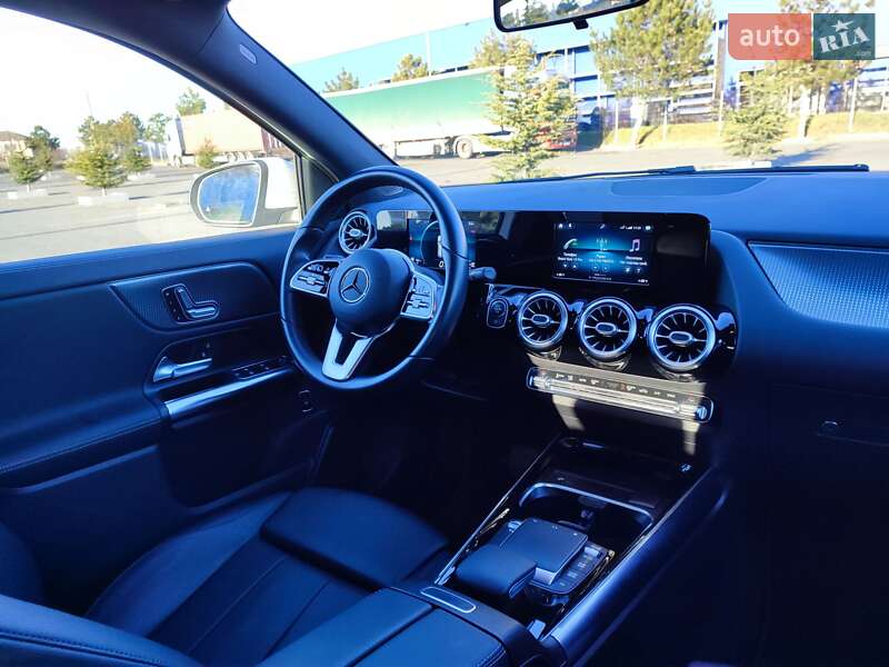 Внедорожник / Кроссовер Mercedes-Benz GLA-Class 2020 в Одессе
