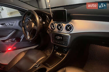 Внедорожник / Кроссовер Mercedes-Benz GLA-Class 2014 в 