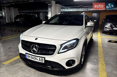 Внедорожник / Кроссовер Mercedes-Benz GLA-Class 2017 в 