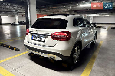 Внедорожник / Кроссовер Mercedes-Benz GLA-Class 2017 в 