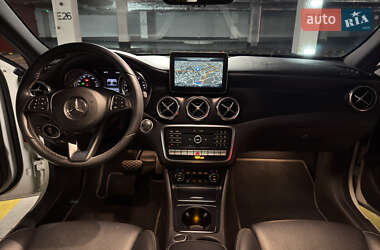 Внедорожник / Кроссовер Mercedes-Benz GLA-Class 2017 в 