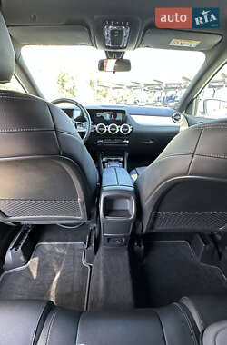 Внедорожник / Кроссовер Mercedes-Benz GLA-Class 2021 в 