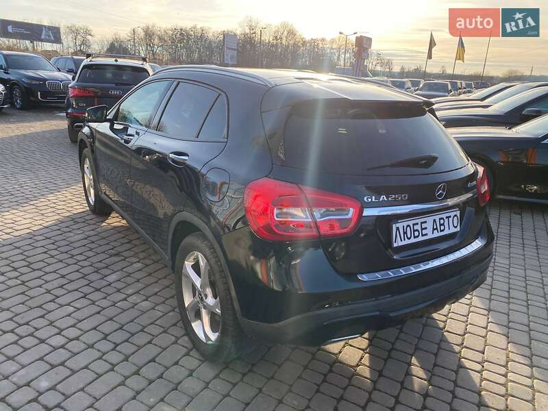 Внедорожник / Кроссовер Mercedes-Benz GLA-Class 2017 в Львове