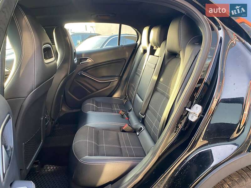 Внедорожник / Кроссовер Mercedes-Benz GLA-Class 2017 в Львове